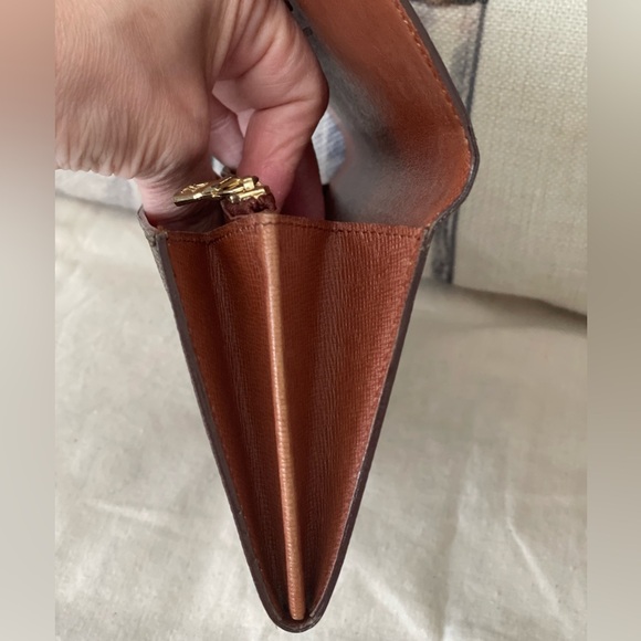 LOUIS VUITTON Vintage Sarah Wallet⭐️W/COA✨I will include a VERSACE Dust bag⭐️ - Picture 10 of 13